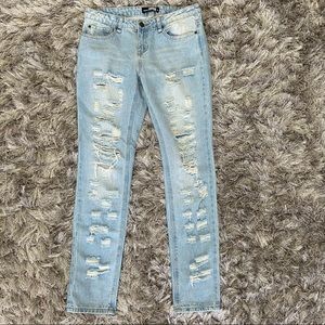 Ardene Premium Denim deluxe women blue distressed jeans. Size 5. NWOT.